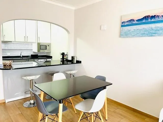 Cosy 1 Bedroom Apartment In A Center Albufeira