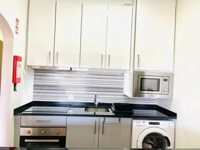 Cosy 1 Bedroom Apartment In A Center Albufeira