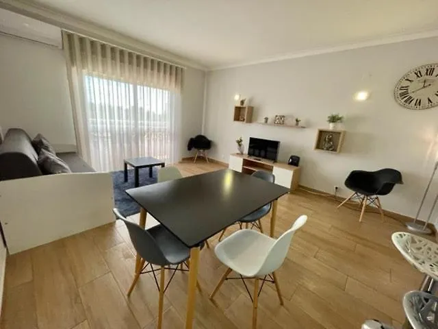 Cosy 1 Bedroom Apartment In A Center Albufeira